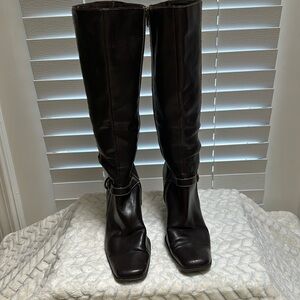 Etienne Aigner Hanley Chocolate Brown Boot Size 7.5